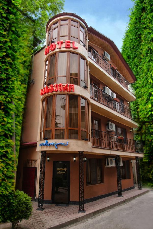 Hotel Obola Samtredia Kültér fotó